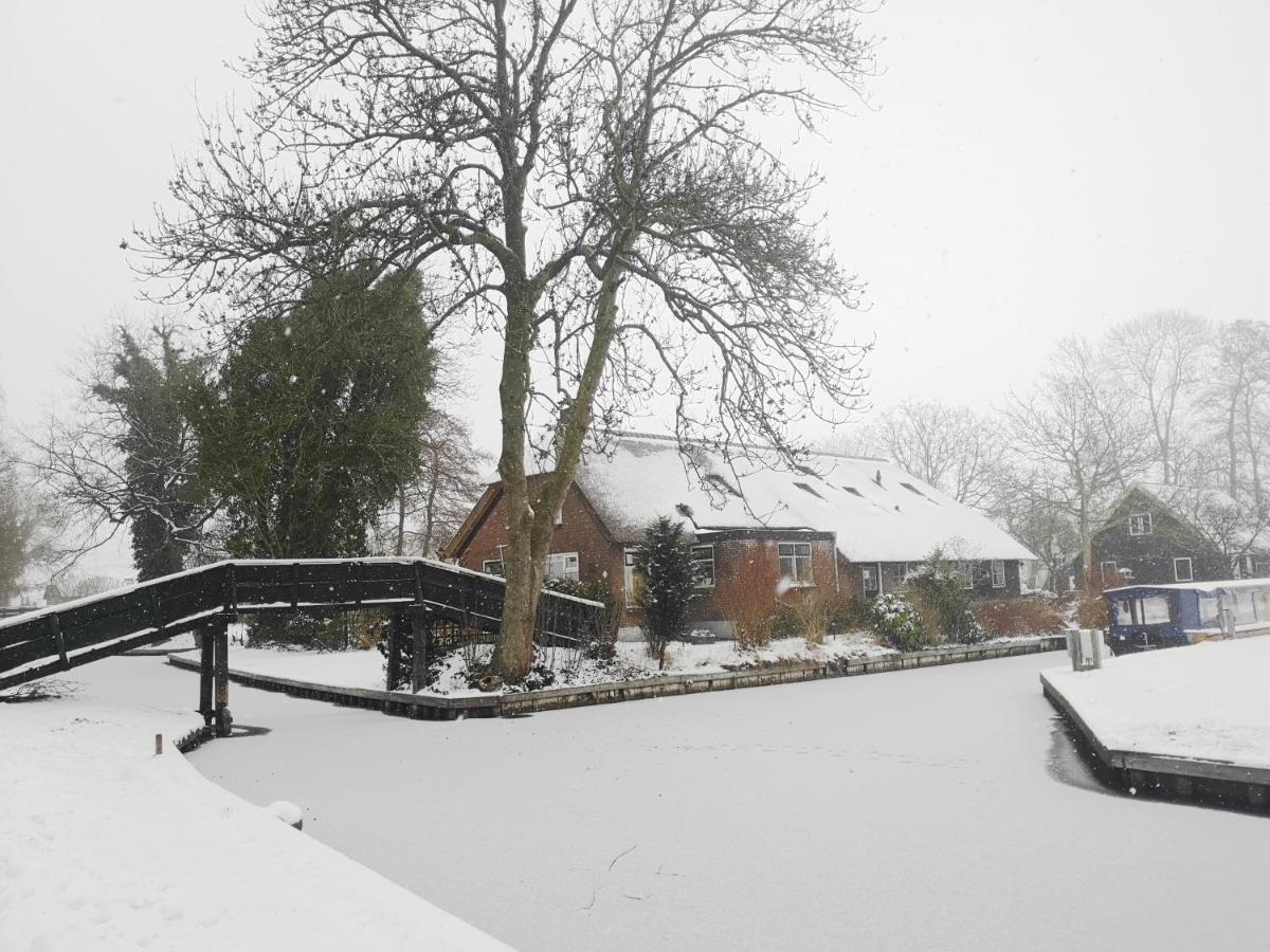 The Black Sheep Hostel Giethoorn Exterior photo