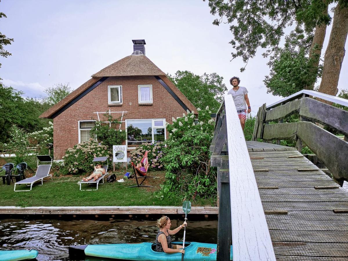 The Black Sheep Hostel Giethoorn Exterior photo